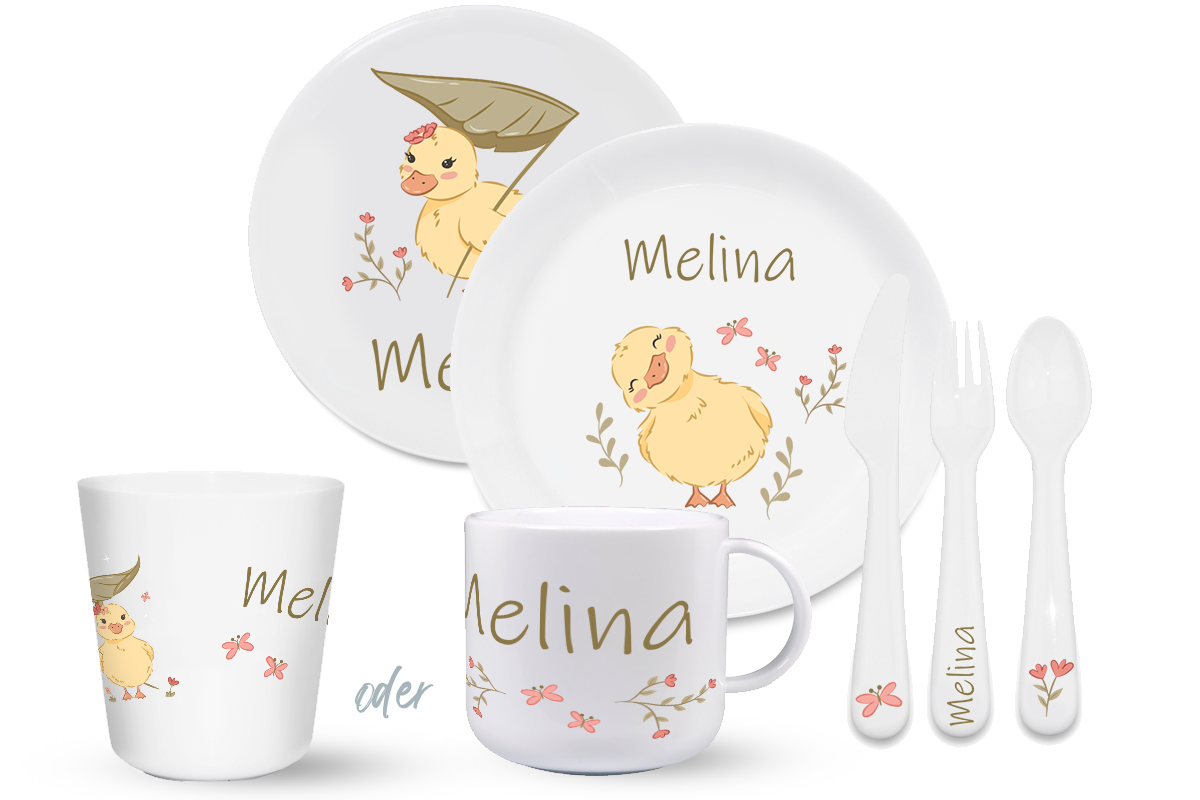 Baby giraffe crockery set