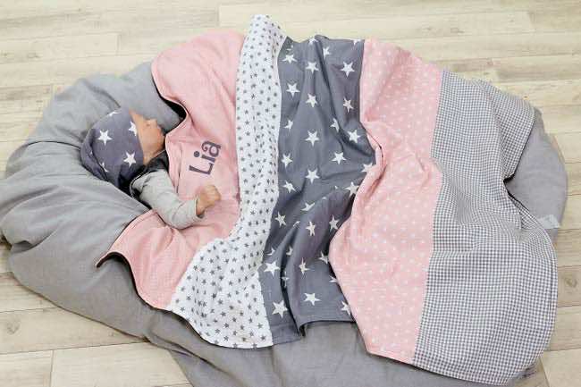 Baby blanket and cuddly blanket pink gray